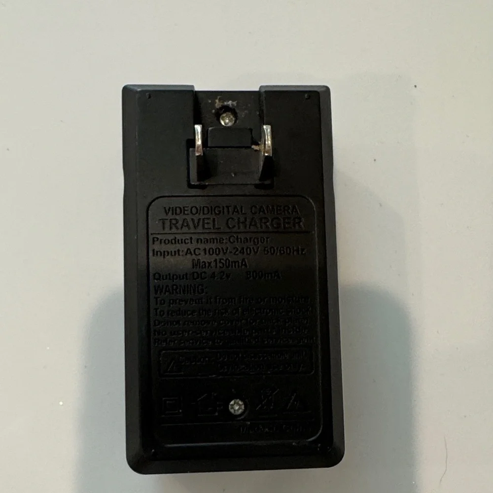 Video/Digital Camera Travel Charger Black Battery Charger Case